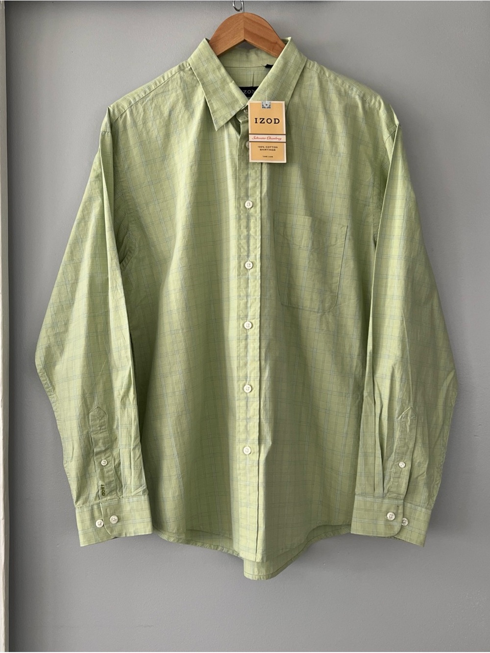 NWT $48 Izod Men’s Green White Plaid Button Up Casual Long Sleeve Dress Shirt